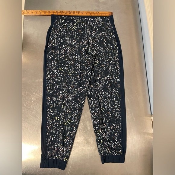 Sweaty Betty - Beetle Blue Stay Wild 7/8 joggers - Picture 2 of 9